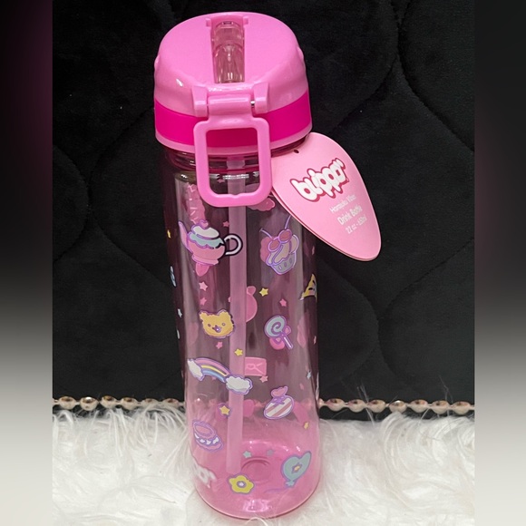 Kawaii Bundle- backpack, lunchbox, water bottle, & buttons - Picture 4 of 7